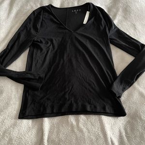 Black long sleeve soft v neck